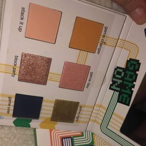 Tetris X ipsy eyeshadow pallet